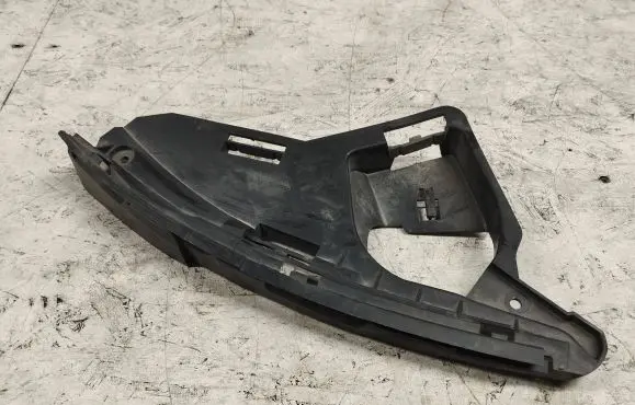 Volvo XC60 Front bumper mounting bracket 30763434
