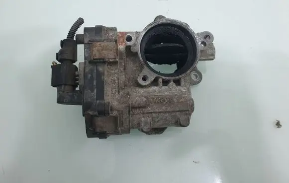 Opel Zafira B Throttle valve 55199975