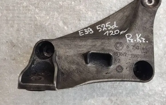 BMW 5 E39 Engine mounting bracket 138074 6750441 13807410