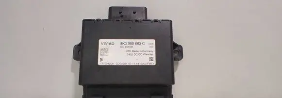 Seat Toledo IV (NH) Current control relay 8K0959663C 8K0959663