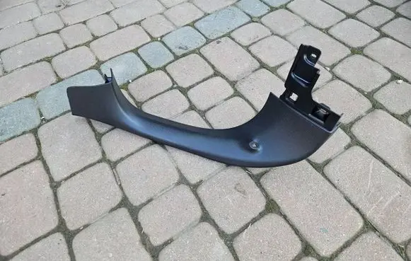 Opel Mokka B Tailgate trim 9835351280