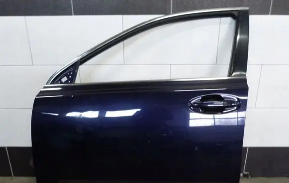 Subaru Legacy Front door