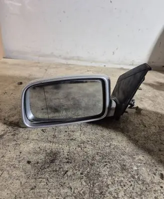 Mitsubishi Lancer Front door electric wing mirror E1010496