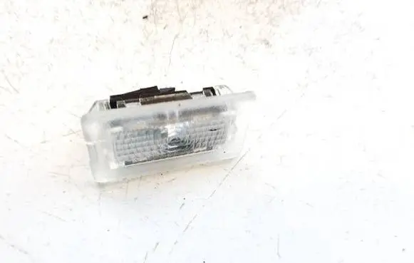 Tesla Model Y Other interior light 100715170e 1007151-70-e