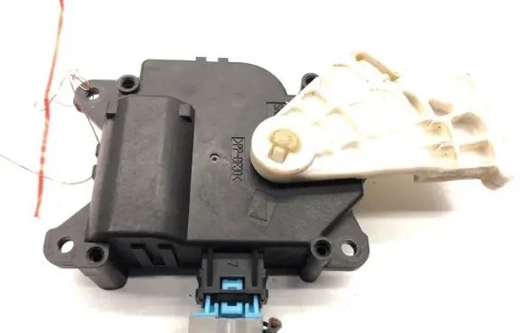 Toyota Auris E180 Air flap motor/actuator 1138002810
