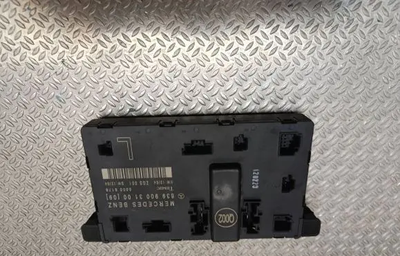 Mercedes-Benz Vito Viano W639 Door control unit/module 6399003100 00006176