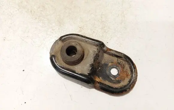 Subaru Outback Radiator mount bracket 