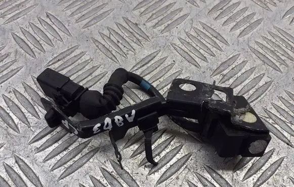 Audi A8 S8 D3 4E Acceleration sensor 4E0907651
