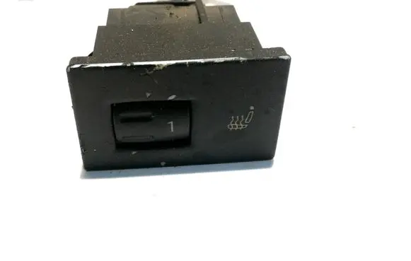 Volkswagen Touareg I Seat heating switch 7L6963569B 7L6963563A 7L6963563