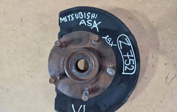 Mitsubishi ASX Front wheel hub spindle knuckle Z752