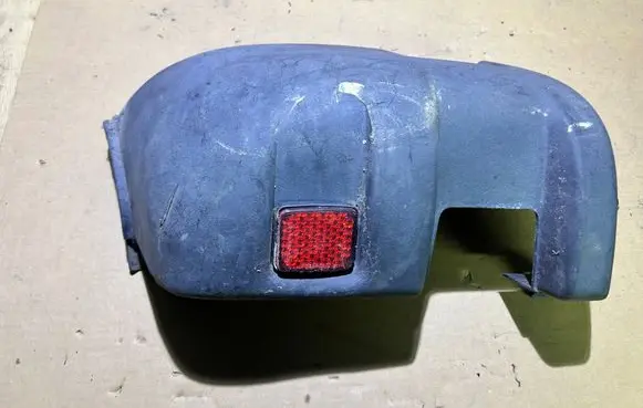 Iveco Daily 35 - 40.10 Rear bumper corner part panel trim 504099512
