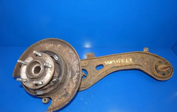Hyundai Santa Fe Stub axle 