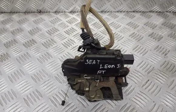 Seat Leon (1M) Rear door lock