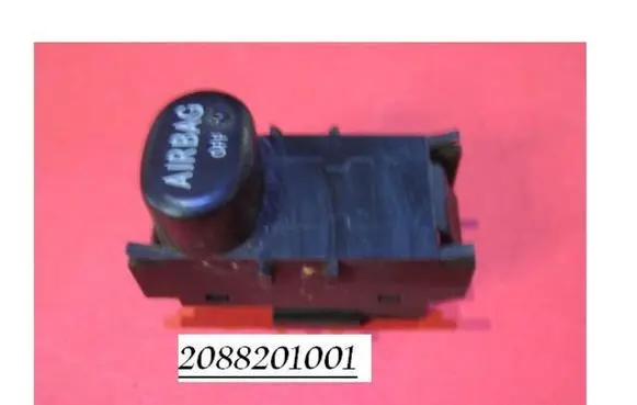 Passenger airbag on/off switch