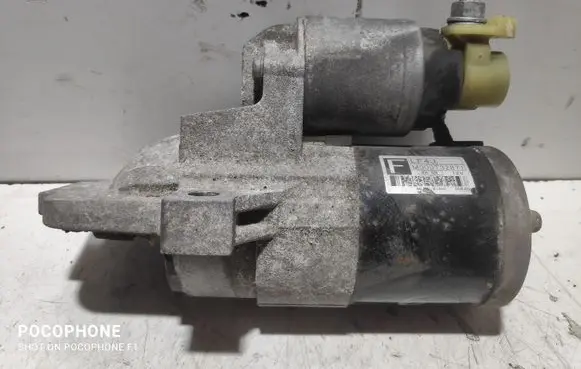 Mazda 6 Starter motor M000T32871