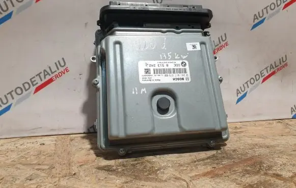 BMW 5 F10 F11 Engine control unit/module 8513242 0281017679 8518891