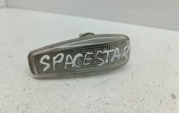 Mitsubishi Space Star Front fender indicator light 01887