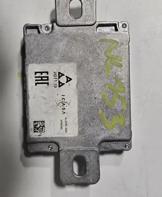 BMW 5 G30 G31 G38 Antenna control unit 8735007