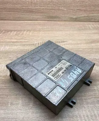 Audi A4 S4 B5 8D Engine control unit/module ECU 8D0907557C 0261203938 939