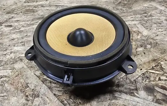 Jaguar XK - XKR Parcel shelf speaker 7W8M18808DB