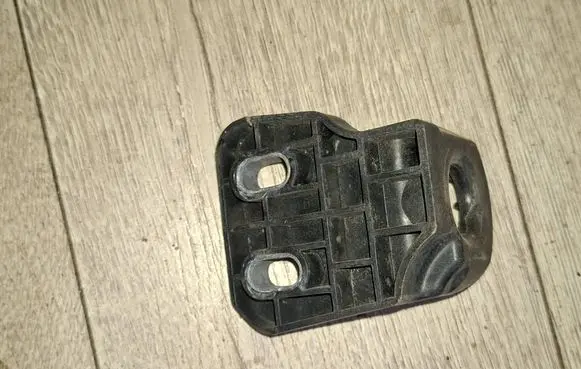 Renault Megane IV Radiator mount bracket 215149933R