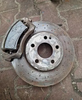 Mercedes-Benz CLA C118 X118 Front brake caliper A24639