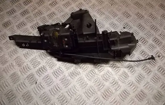 Ford C-MAX I Front door lock 