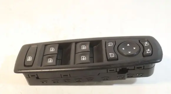 Renault Laguna III Electric window control switch 99610006RC