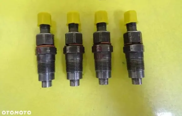 Mazda 323 Fuel injector 0111T