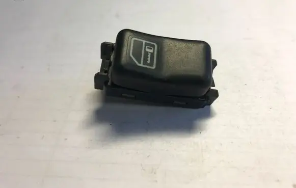 Mercedes-Benz S W140 Central locking switch button 2028203910