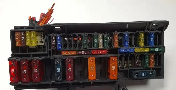 BMW 7 E65 E66 Fuse box set 6900583
