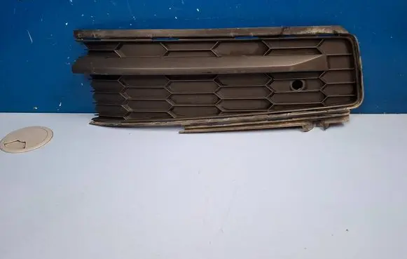 Skoda Kodiaq Front bumper lower grill 565807367 5658073679B9
