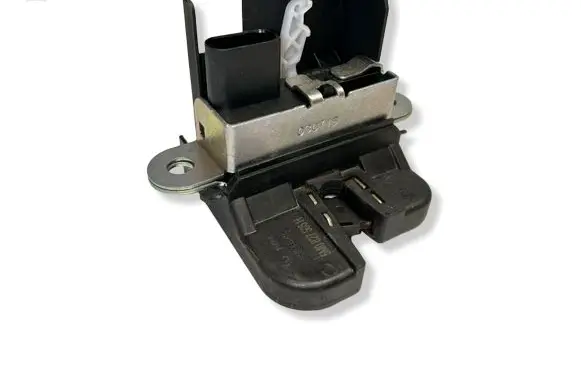 Volkswagen Golf Plus Tailgate/trunk/boot lock/catch/latch 5M0827505H