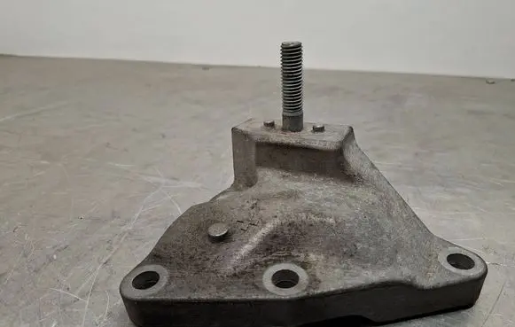 Ford Mondeo MK IV Gearbox mounting bracket 6G917M125MA