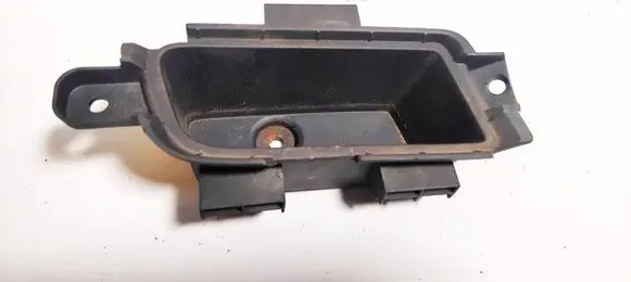 Glove box