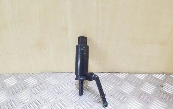 Volkswagen Eos Headlight washer pump 3B7955681
