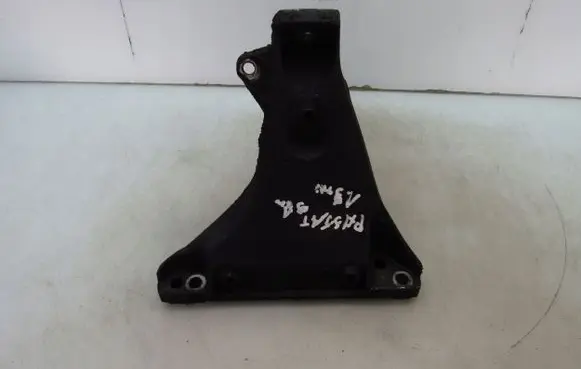 Volkswagen PASSAT B5 Engine mounting bracket 8D0199308L