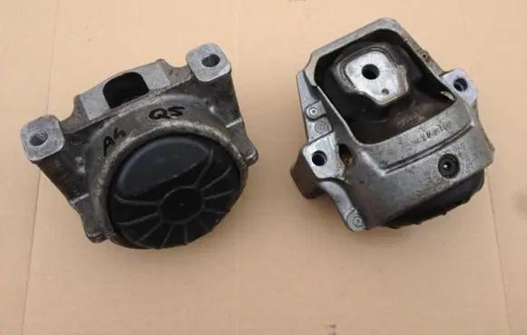 Audi A4 S4 B8 8K Engine mount bracket 8R0199381
