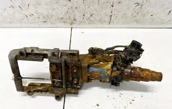 Skoda Superb B5 (3U) Steering wheel axle E101684