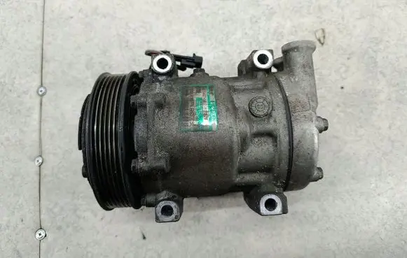 Alfa Romeo GT Air conditioning (A/C) compressor (pump) 