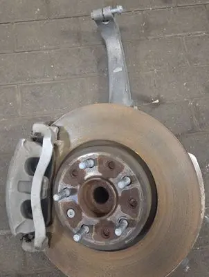 Jeep Grand Cherokee WL Front wheel hub spindle knuckle