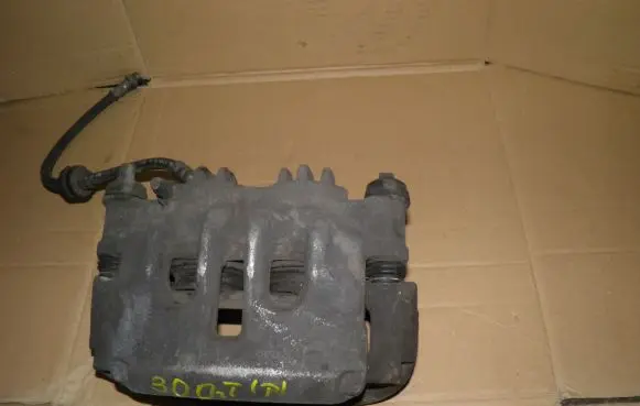 Opel Movano B Front brake caliper