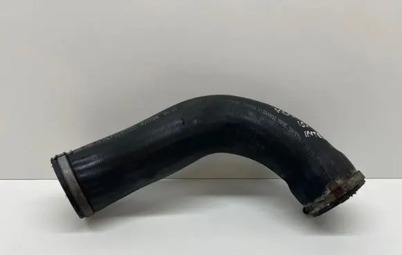 Volvo XC60 Intercooler hose/pipe 31338092
