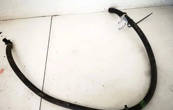 Audi A6 S6 C4 4A Engine coolant pipe/hose
