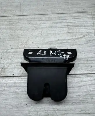 Audi A3 S3 8L Tailgate/trunk/boot lock/catch/latch 8L0827 505E