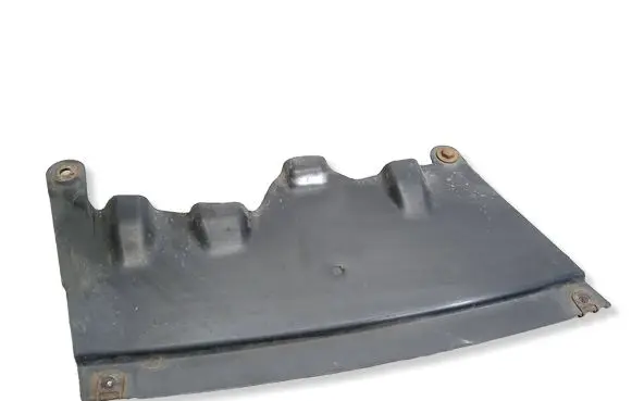 BMW 1 E82 E88 Rear bumper underbody cover/under tray 7183874