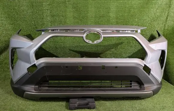 Toyota RAV 4 (XA50) Front bumper 