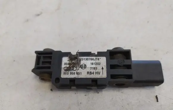 Audi A4 S4 B6 8E 8H Airbag deployment crash/impact sensor 8E0959651