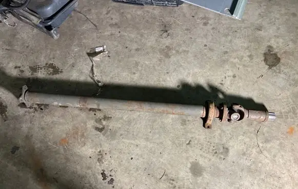 Iveco Daily 6th gen Middle center prop shaft