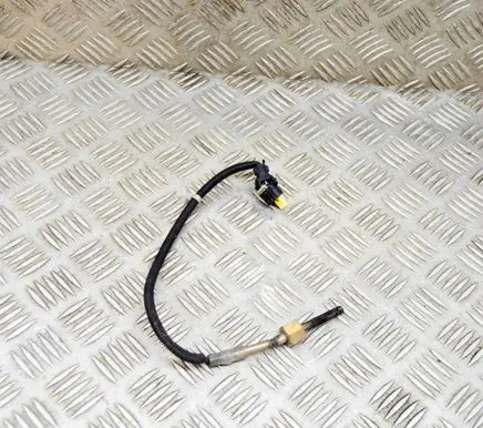 Mercedes-Benz C W205 Oil temperature sensor A0009058904